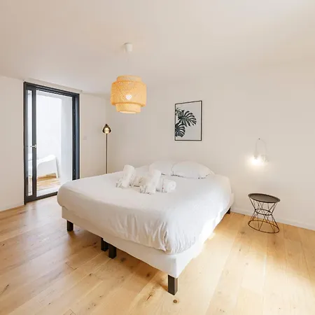 Le Topaze - Wifi - Patio - Centre-ville Apartment *