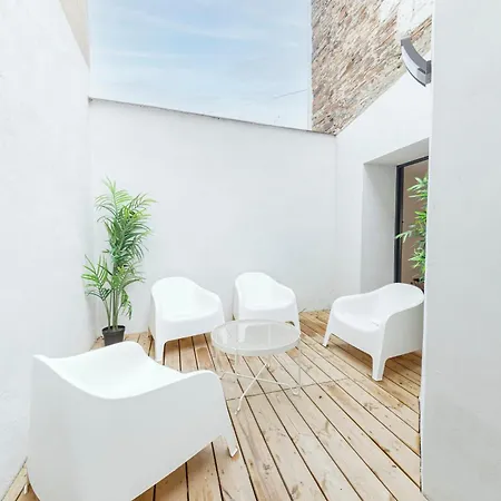 Le Topaze - Wifi - Patio - Centre-ville Apartment